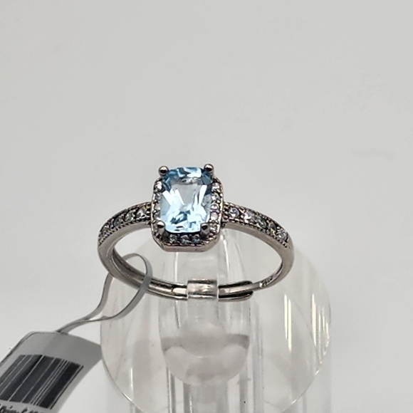 Jewelry - NWT Sterling Silver & Natural Sky Blue Topaz Adjustable Ring